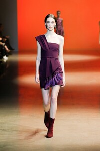 00007-CUSHNIE-FALL-2019-READY-TO-WEAR.thumb.jpg.bf61b5793ab1a8976af122b647b824e2.jpg