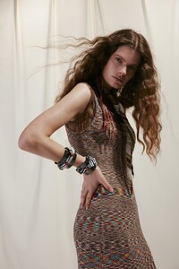 00007-Missoni-Resort-SS20.thumb.jpg.df829d00a75b85c3c499fd455d6a949a.jpg