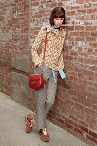 00009-coach-1941-resort-20.thumb.jpg.9e90e64801993735f028ea994111d268.jpg