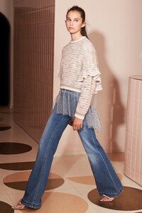 00010-red-valentino-resort-20.thumb.jpg.c8f9b9dfcdc31db2c495b05045011127.jpg