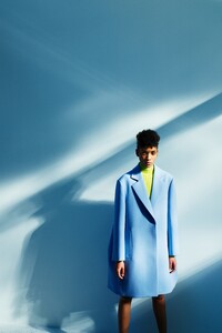 00013-Nina-Ricci-Resort-20.thumb.jpg.098bd77ab5bd7920ab626015810cb04c.jpg