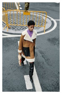 00013-givenchy-resort-20.thumb.jpg.462a174140e9827d2fa9fd54fcbee0c5.jpg