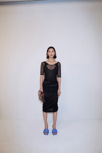 00015-BOTTEGA-VENETA-RESORT-20.thumb.jpg.67139da65f3d13df52bd1c18a9051abb.jpg
