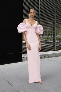 00015-prabal-gurung-resort-20-credit-Jin-and-Dana.thumb.jpg.5bebfafe14bef9d7270df2cbe2035a90.jpg