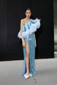 00016-prabal-gurung-resort-20-credit-Jin-and-Dana.thumb.jpg.b7cdfffa30b35182026eb8ba662c1896.jpg