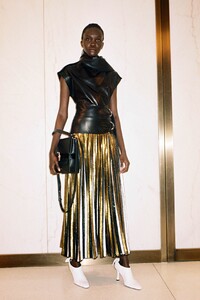 00017-proenza-schouler-resort-20-credit-Pierre-Ange-Carlotti.thumb.jpg.ceb7a45b603b94b8cfeff8b9990837dc.jpg