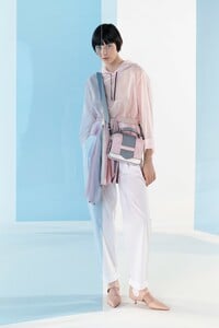 00018-Emporio-Armani-Resort-2020.thumb.jpg.027221043beb827c9525c2af1a8278fc.jpg