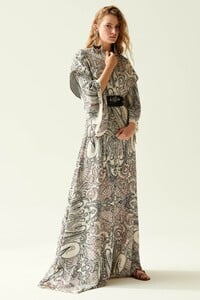 00019-ETRO-Resort-20-credit-Mel-Bles.thumb.jpg.ca4e92299150b55ee7cc08b232ecec85.jpg