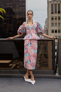 00019-prabal-gurung-resort-20-credit-Jin-and-Dana.thumb.jpg.4231ad5907f08773aed7cdc149983447.jpg