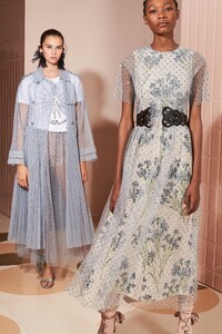 00019-red-valentino-resort-20.thumb.jpg.1db4c79bb36e08a3bcd418f3c05867b3.jpg