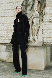 00021-Victoria-Beckham-Resort-20.thumb.jpg.05a9a184ee82cda14c287f5a05679bf7.jpg
