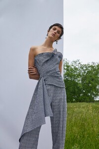 00023-Oscar-De-La-Renta-Resort-2020.thumb.jpg.c19b632b7e21071181ce8bee4f53642d.jpg