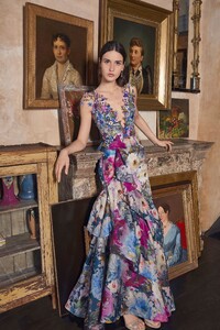 00026-marchesa-resort-20.thumb.jpg.07926a30efdead62268e9988945865ee.jpg