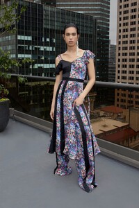 00026-prabal-gurung-resort-20-credit-Jin-and-Dana.thumb.jpg.7b4df5e5950071597d235e1e17af9367.jpg
