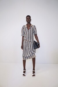 00027-BOTTEGA-VENETA-RESORT-20.thumb.jpg.b6224d0efa6567320ccd857f55077883.jpg