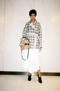 00027-proenza-schouler-resort-20-credit-Pierre-Ange-Carlotti.thumb.jpg.77ef619a8f3b264feb5b29a627506fe1.jpg