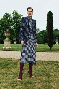 00028-Victoria-Beckham-Resort-20.thumb.jpg.63d194d281deb29a72050bf3d2263051.jpg