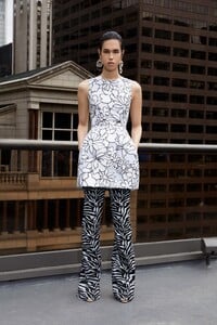 00028-prabal-gurung-resort-20-credit-Jin-and-Dana.thumb.jpg.70af128c06f7c56aa4bb7d6b5d4acbdc.jpg
