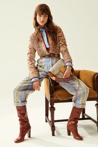 00029-ETRO-Resort-20-credit-Mel-Bles.thumb.jpg.be28e3975d92ce04418f12664de66829.jpg