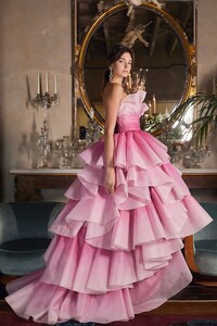 00029-marchesa-resort-20.thumb.jpg.6840acf6bc5d45262153f73c06904500.jpg