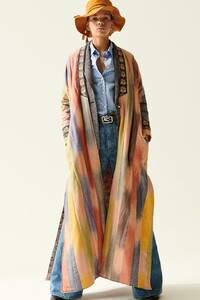 00030-ETRO-Resort-20-credit-Mel-Bles.thumb.jpg.23f707d9b4c86670c8a6c871cedc97da.jpg