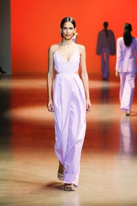 00031-CUSHNIE-FALL-2019-READY-TO-WEAR.thumb.jpg.8a07e5e9452e3aa66cb3e92369bb1e38.jpg