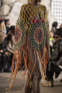 00032-AREA-2019-READY-TO-WEAR.thumb.JPG.9741d02e107ac44660d538c91743aeb6.JPG