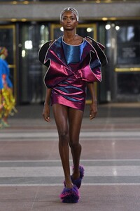 00034-AREA-2019-READY-TO-WEAR.thumb.JPG.c32dec99d5ddc7031668e26594f9c9d1.JPG