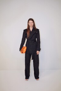 00034-BOTTEGA-VENETA-RESORT-20.thumb.jpg.60d4b2dfdad3d883b8ebca502dd3c008.jpg