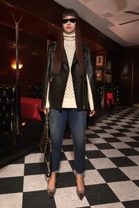 00034-MICHAEL-KORS-resort-20.thumb.jpg.4819f84d354d1f409b3433822bb78e4a.jpg