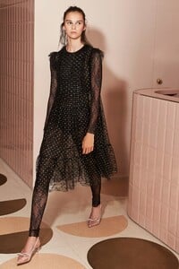 00034-red-valentino-resort-20.thumb.jpg.4c892bd9ed876612f31356bd51f53b0f.jpg