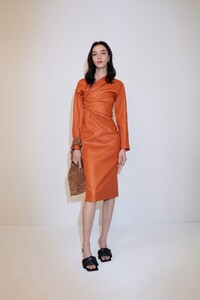 00035-BOTTEGA-VENETA-RESORT-20.thumb.jpg.8e7da8a2d59046d625a0c75699833c9d.jpg