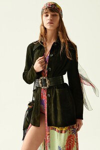 00042-ETRO-Resort-20-credit-Mel-Bles.thumb.jpg.23304f57df80251ba82816d7e9c4cba1.jpg