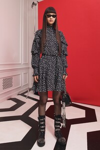 00044-MICHAEL-KORS-resort-20.thumb.jpg.385471b9856a2bf700773f71c1f2636d.jpg