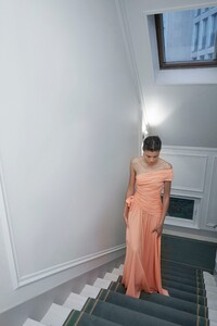 00047-Giambattista-Valli-Resort-2020.thumb.jpg.b2340313c591cf8f6f0d891617d876bf.jpg