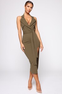 04-24-19_Studio_4_DV_09-37-59_30__D1509FN_Olive_1735_KL.jpg