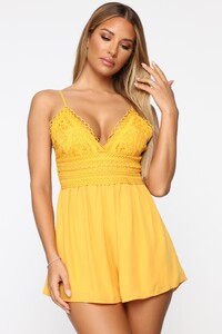 04-30-19_Studio_1_MA_09-35-36_38_IP7153_Mustard_0612_AG.jpg