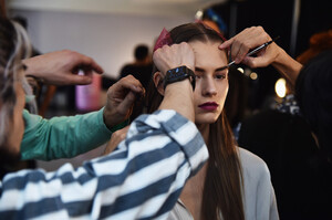 1008736092_SallyLaPointeBackstageFebruary2019NewdZgpd1QlwBxx.thumb.jpg.a9edcff2c76c57f42cc4dfec79d81fb1.jpg