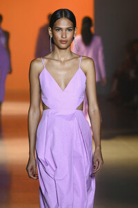 1101670681_CushnieRunwayFebruary2019NewYorkFashionH2WoPEJZ-b6x.thumb.jpg.074767a45a9c903ab337f97e9fa48a11.jpg