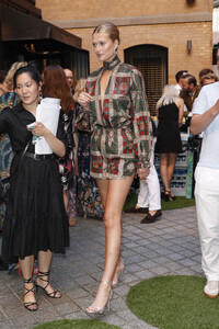 112580043_mcfan-celeblounge-net27-06-2019-09-27_02.jpg