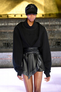 1129874305_AlexanderWangCollection1RunwaypTP005n6x6Ix.thumb.jpg.84f62ba3806b753b0812346e9fcf7a31.jpg