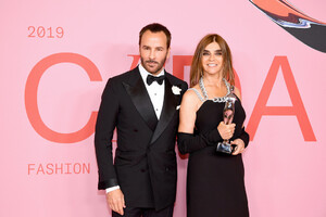 Carine+Roitfeld+CFDA+Fashion+Awards+Winners+UQa5NDYUSvqx.jpg