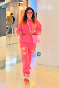         tho140619BZNimage6.jpg
