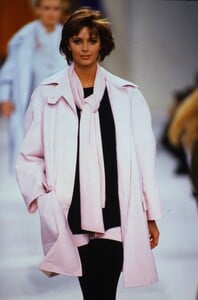 133038100_bill-blass-fw-1994-heather(8).thumb.jpg.6c7132b2e8b54685f7c0a7c3352776e5.jpg