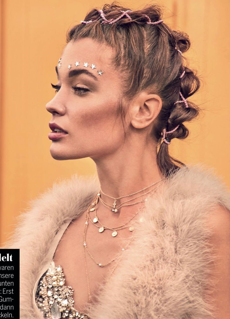 https://www.bellazon.com/main/uploads/monthly_2019_06/1339055977_NicoleVolfovamadonna24d.jpg.6777894f7686297eedc657c4d4a71be2.jpg