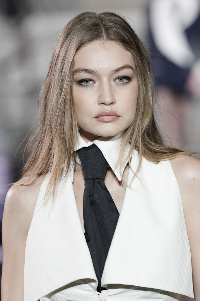 Gigi Hadid 134288526_gig130619BZNimage1.jpg.84868596e9a42ae5ba8e3cc4ffbc673e