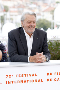 Alain+Delon+Palme+Honneur+Photocall+72nd+Annual+5HFzUEvImlKx.jpg