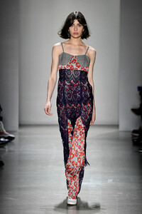 1403442007_ConceptKoreaRunwayFebruary2019NewYork0_7QcSJy5lOx.thumb.jpg.65aee1c0c5cdd9265ae943f2f6ee7983.jpg