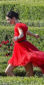 14410966-7108501-Stepping_out_H_M_s_Creative_Advisor_Ann_Sofie_Johansson_walked_t-a-20_1559757349587.jpg