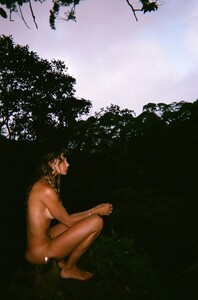 1447019623_BrookPower_AinsleyHutchence(3).thumb.jpg.68593a749d621bb89c350dd7f79b2e9b.jpg
